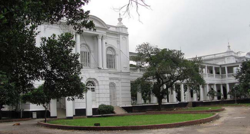 কোর্ট