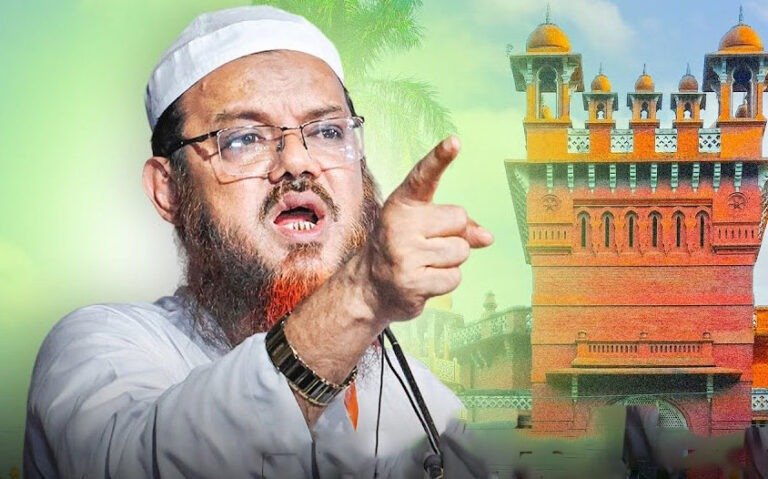 ঢাকা বিশ্ববিদ্যালয়ে মুফতী ফয়জুল করীম, শরিয়া শাসন আসলে সবার অধিকার প্রতিষ্ঠা হবে