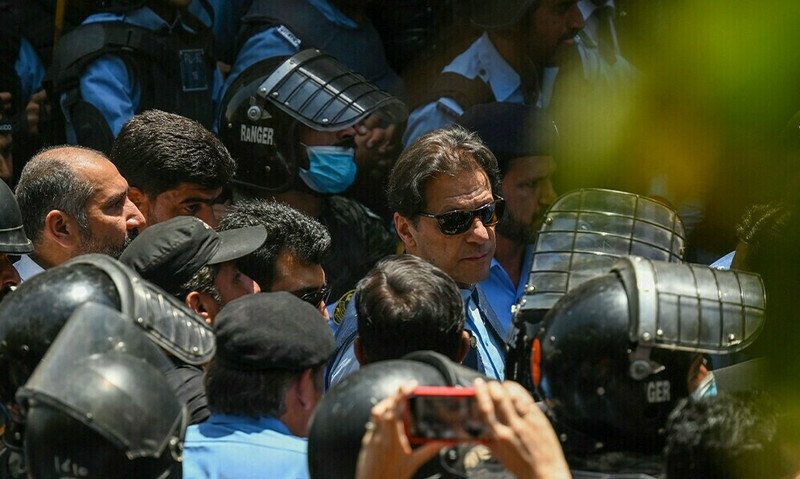 ইমরান খান