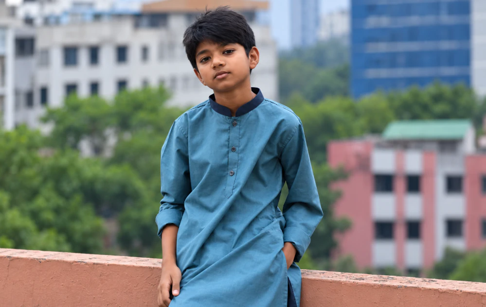 ইশিয়াত শাহরিয়ার অপ্রতিম