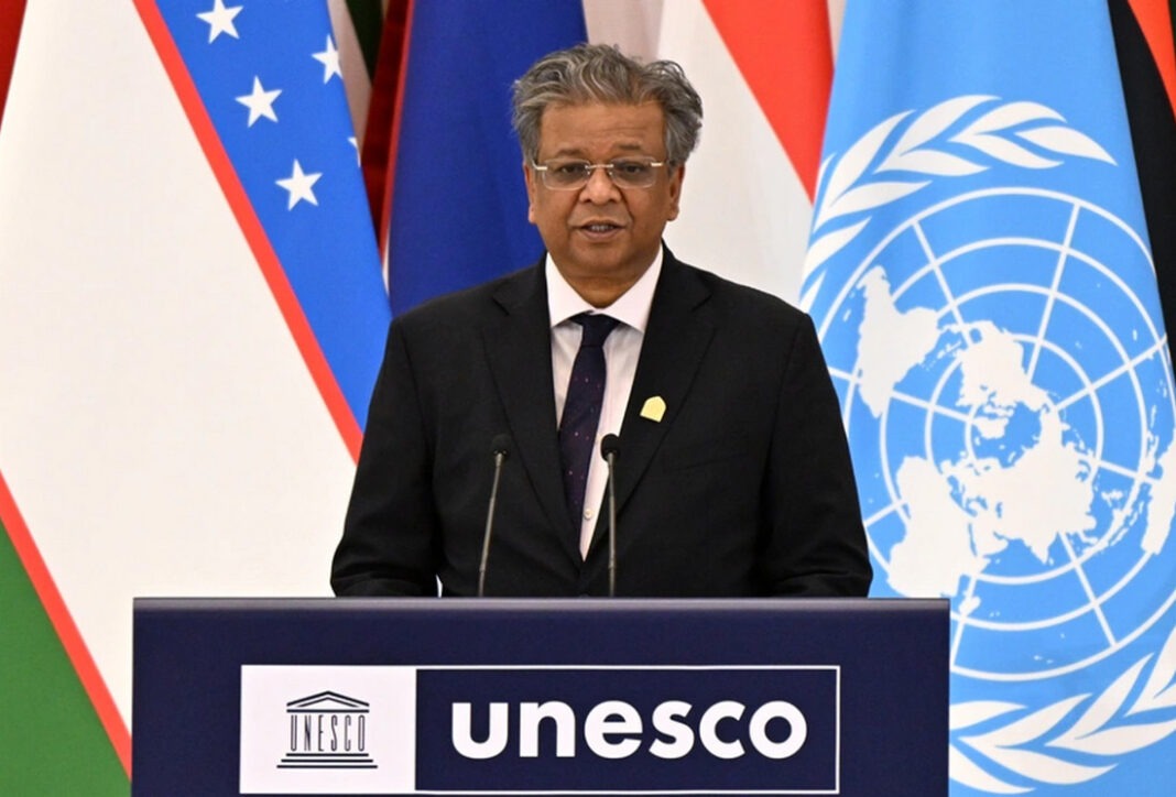 রাষ্ট্রদূত তালহা-ইউনেস্কো